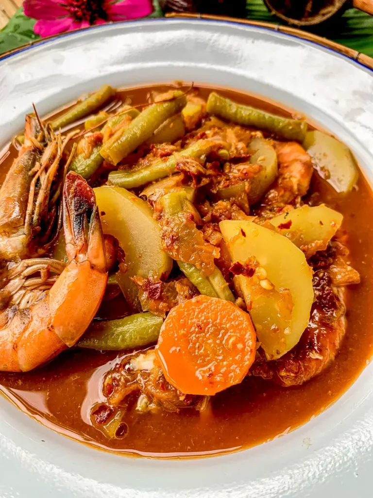 Gaeng Som