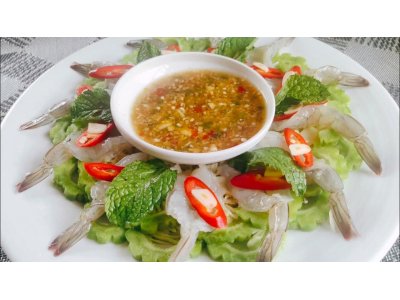 Goong Chae Nam Pla